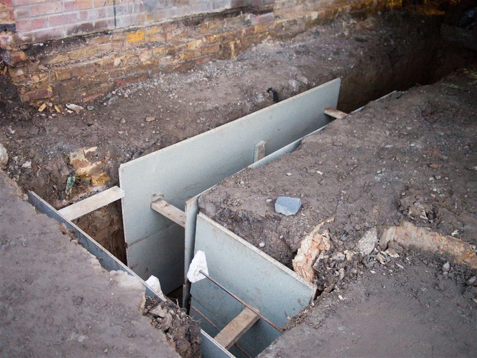 Foundation pour in Kilmarnock